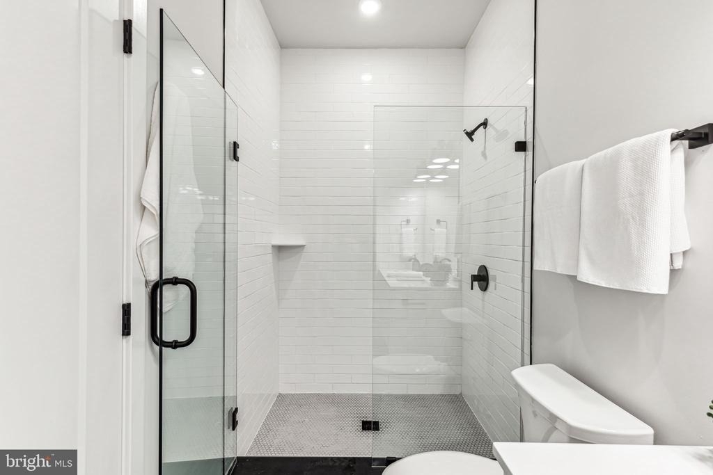 6910 Ridge Avenue - Photo 13