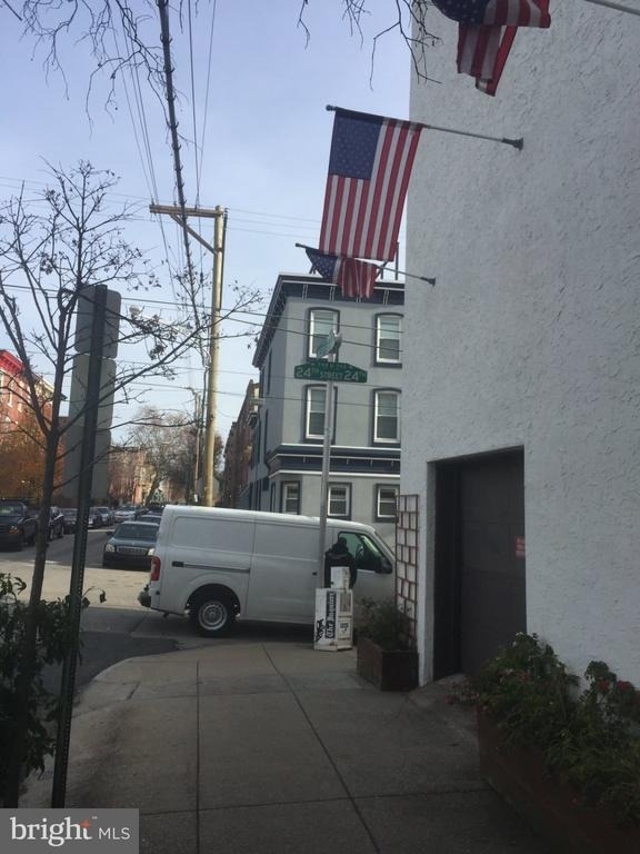 2404 Aspen Street - Photo 2