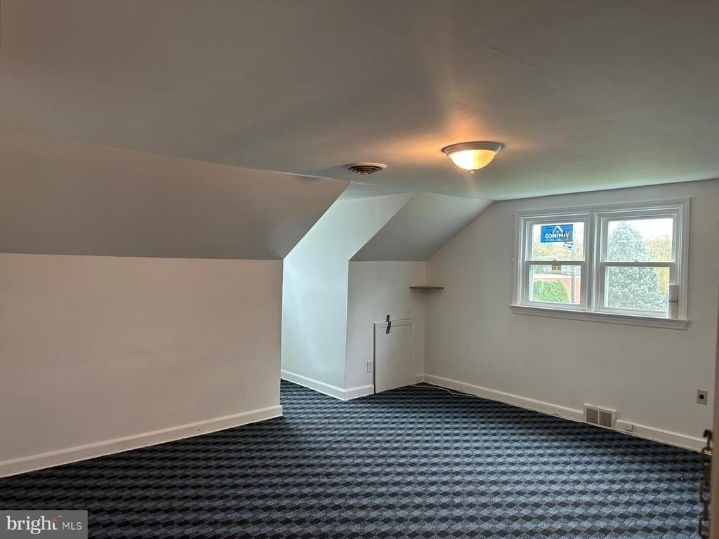 817 Lake Drive - Photo 6