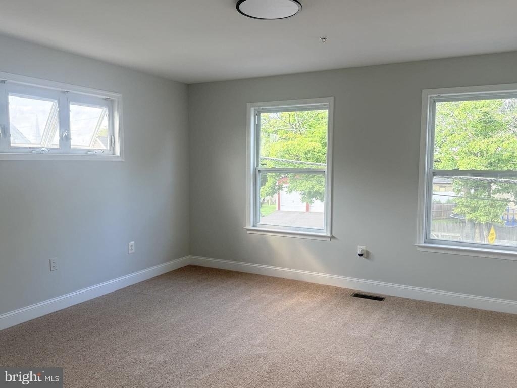 8 Mechanic Street - Photo 16