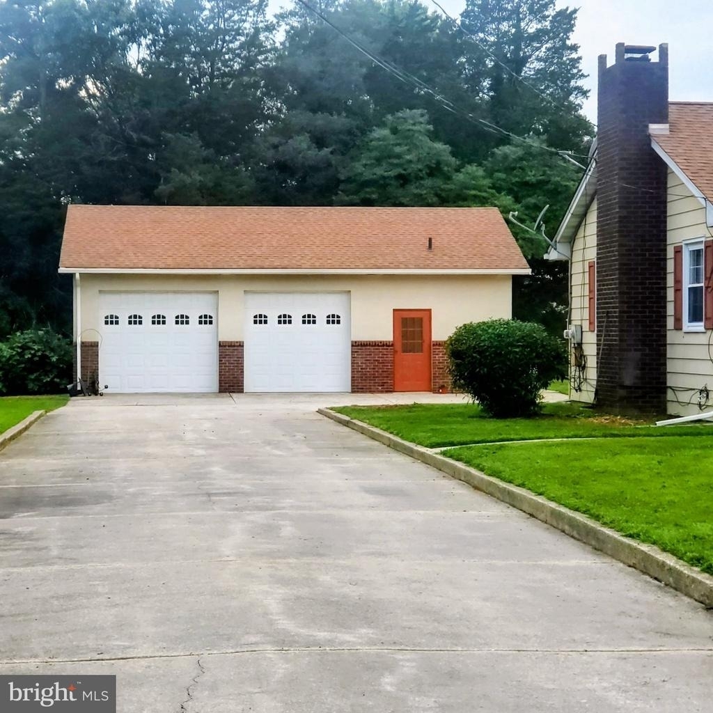 2024 A Beverly Drive - Photo 3