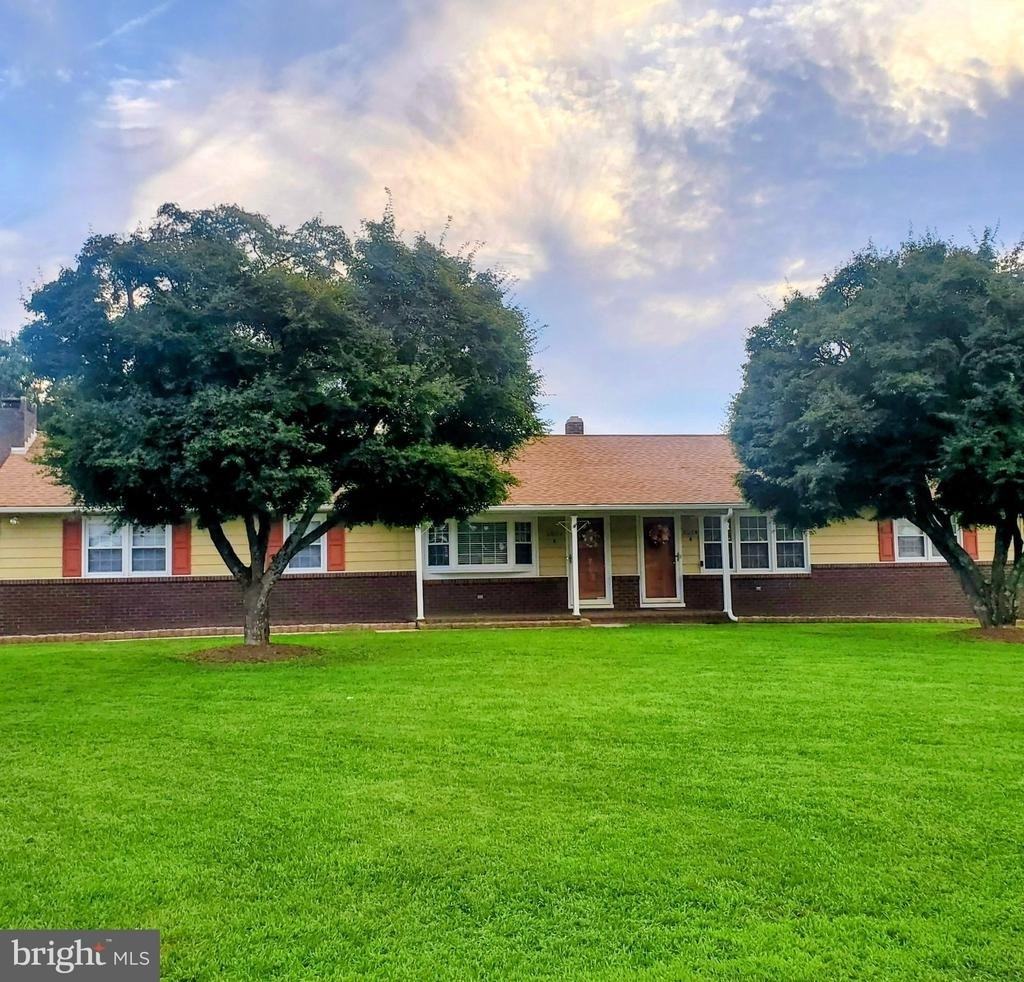 2024 A Beverly Drive - Photo 2