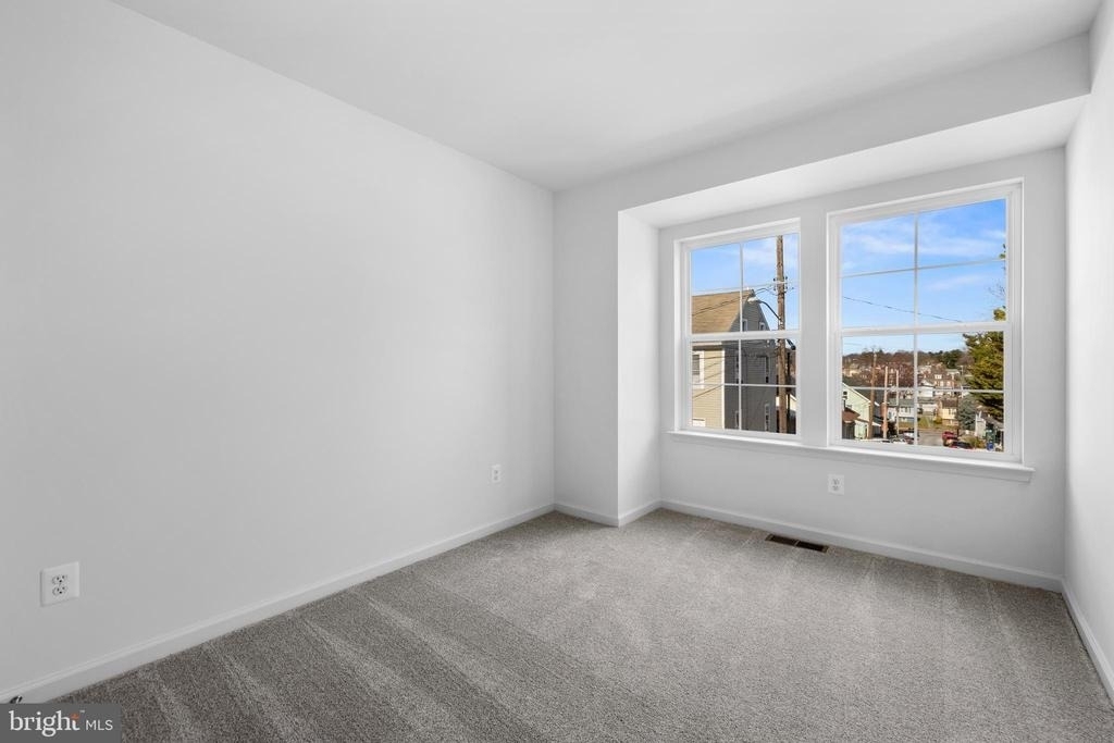 449 Peleton Street - Photo 16