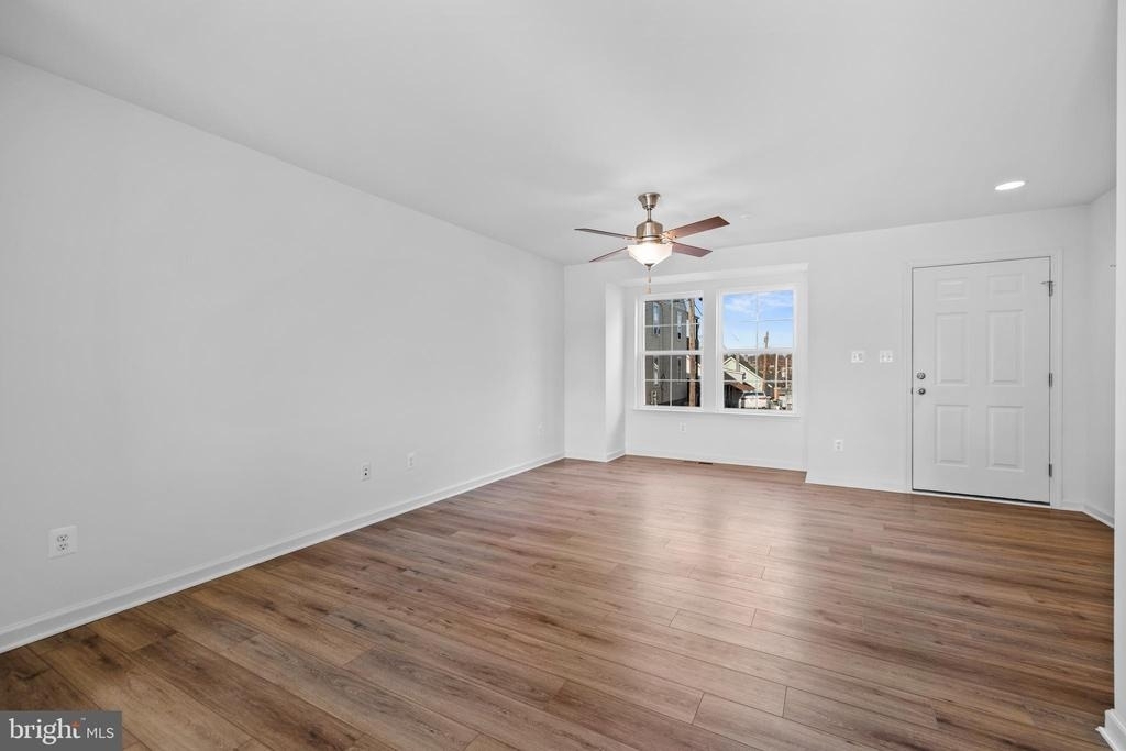 442 Peleton Street - Photo 5