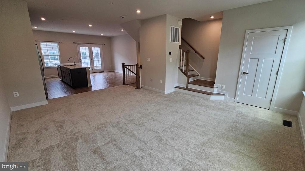 16437 Fife Way - Photo 11