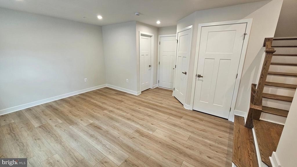 16437 Fife Way - Photo 2