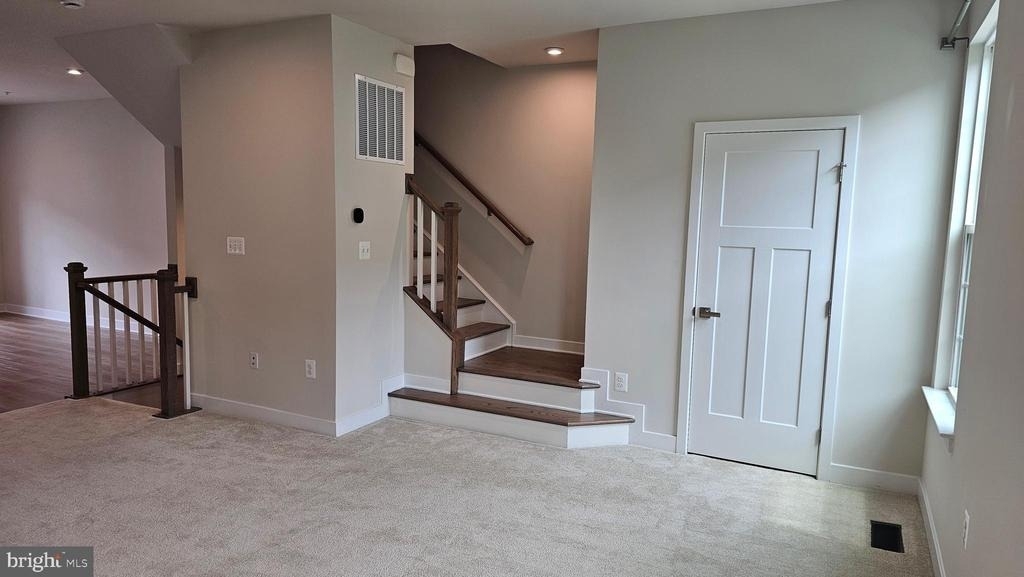 16437 Fife Way - Photo 12