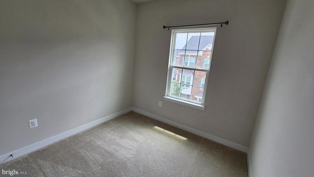16437 Fife Way - Photo 17