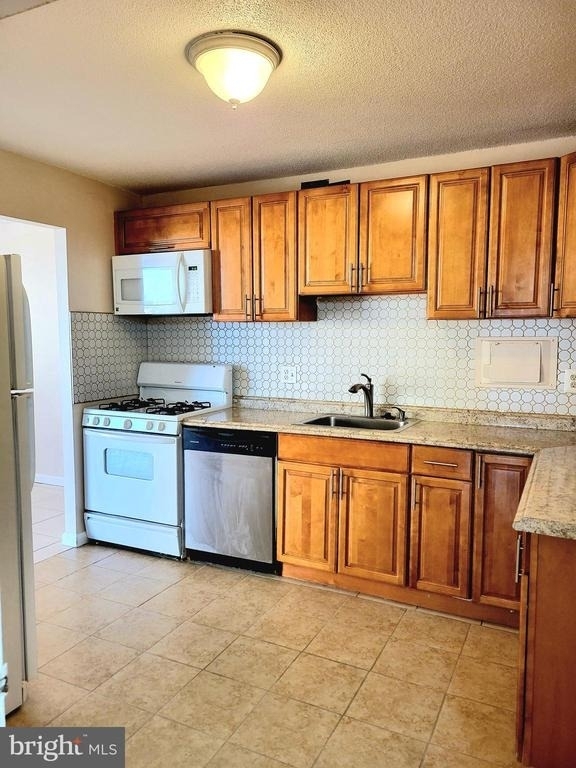 1836 Metzerott Road - Photo 7