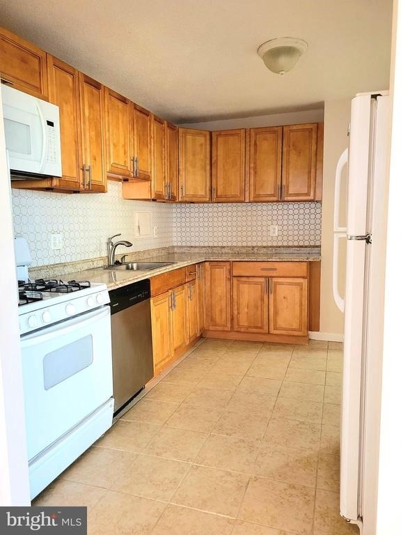 1836 Metzerott Road - Photo 8
