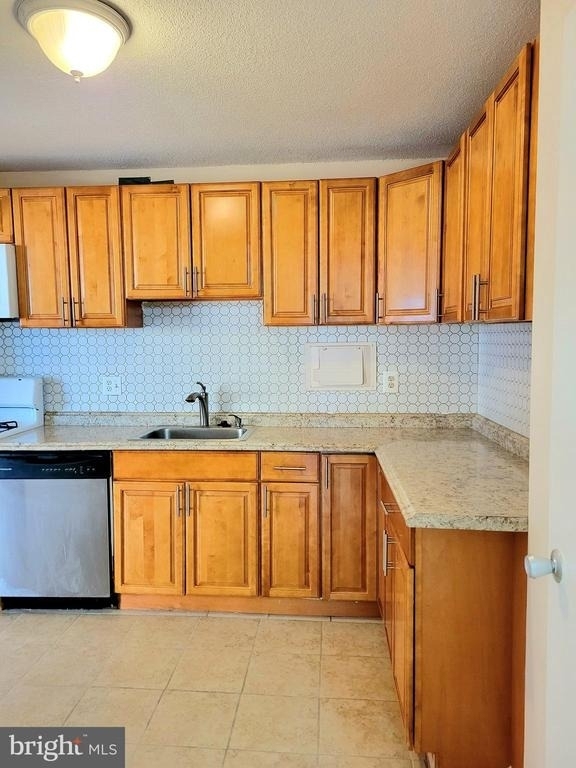 1836 Metzerott Road - Photo 4