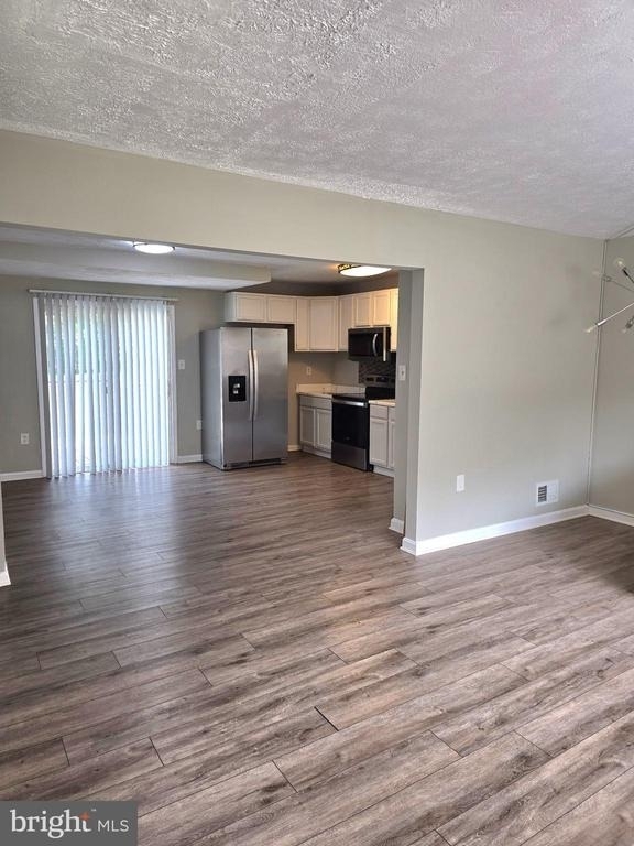 8313 Gibbons Drive - Photo 3
