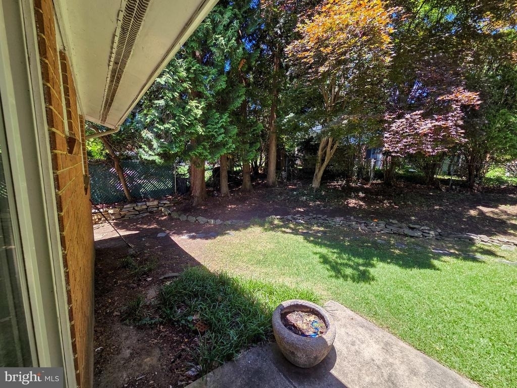 305 Hillsboro Drive - Photo 34