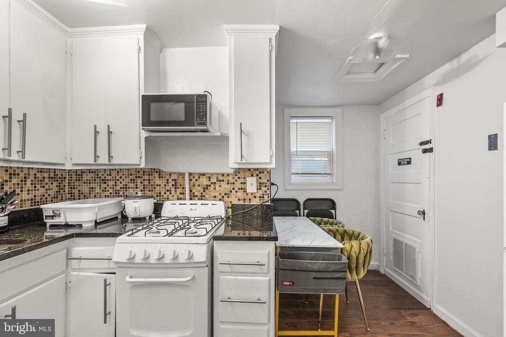 807 Houston Avenue - Photo 3