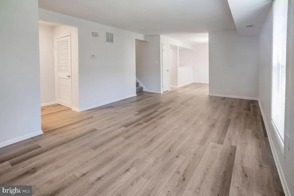 1699 Yale Place - Photo 7