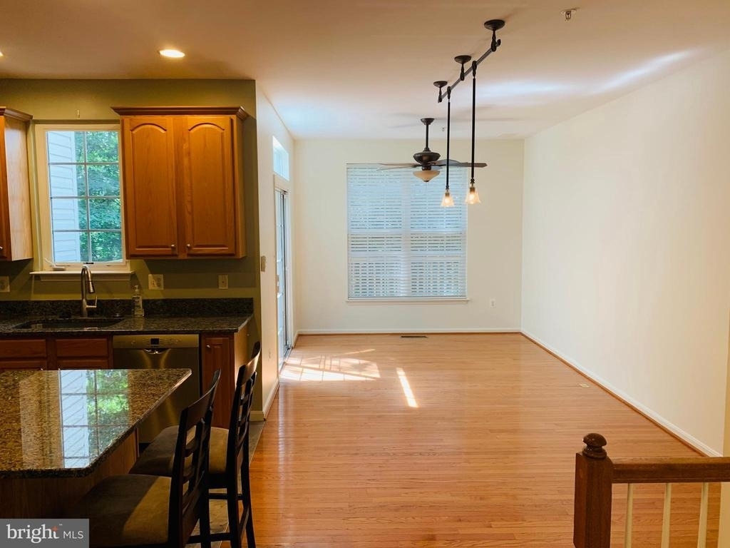 13706 Harvest Glen Way - Photo 3