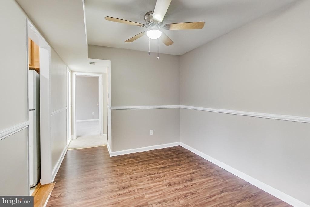 7611 Maple Avenue - Photo 9
