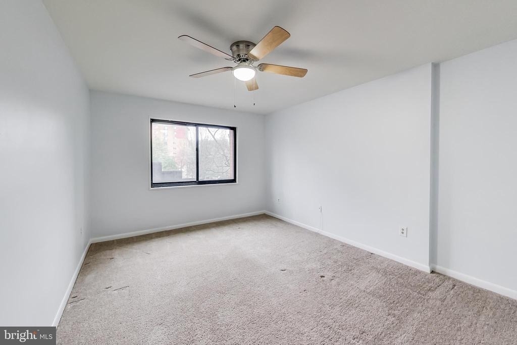 7611 Maple Avenue - Photo 15