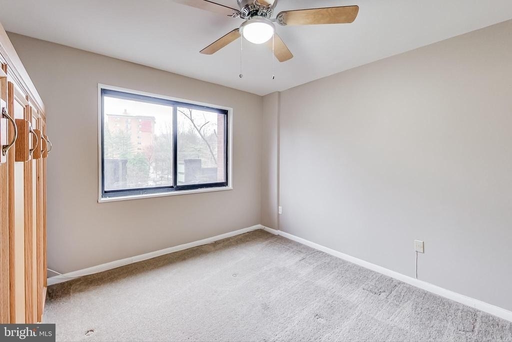 7611 Maple Avenue - Photo 18