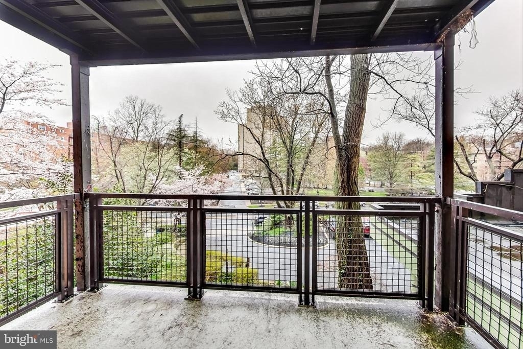 7611 Maple Avenue - Photo 11