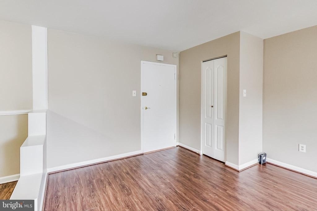 7611 Maple Avenue - Photo 5