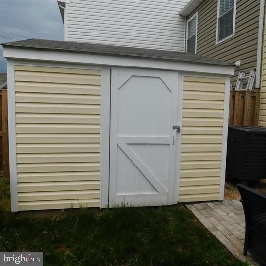 567 Lancaster Place - Photo 19