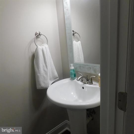 567 Lancaster Place - Photo 10