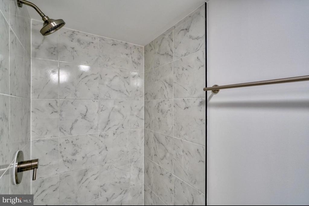 701 Platinum Avenue - Photo 34