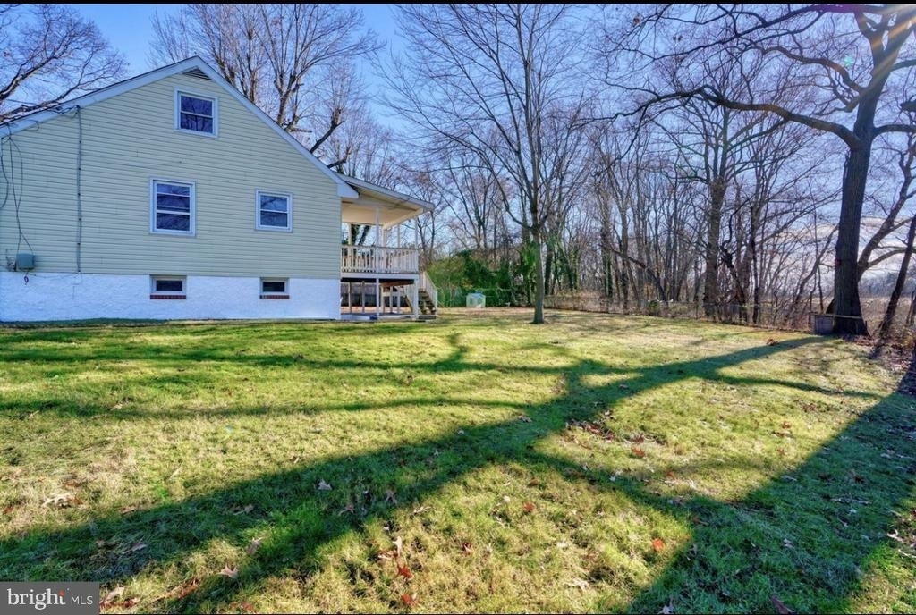 701 Platinum Avenue - Photo 40