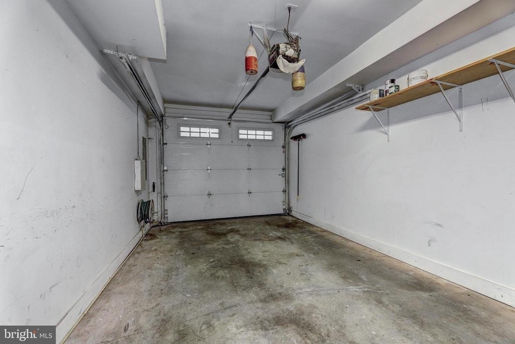 1724 Fleet Street - Photo 24