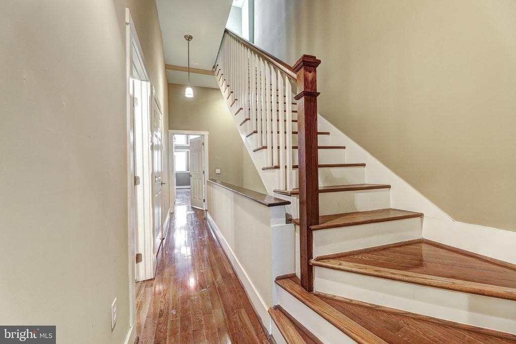 1724 Fleet Street - Photo 22