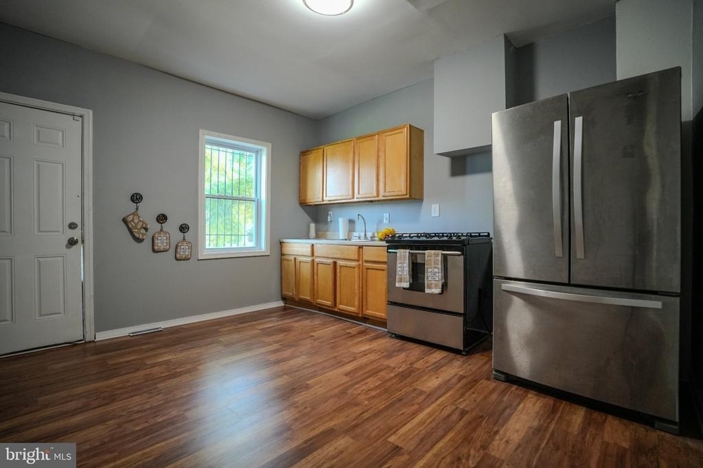 1603 E Lanvale Street - Photo 5