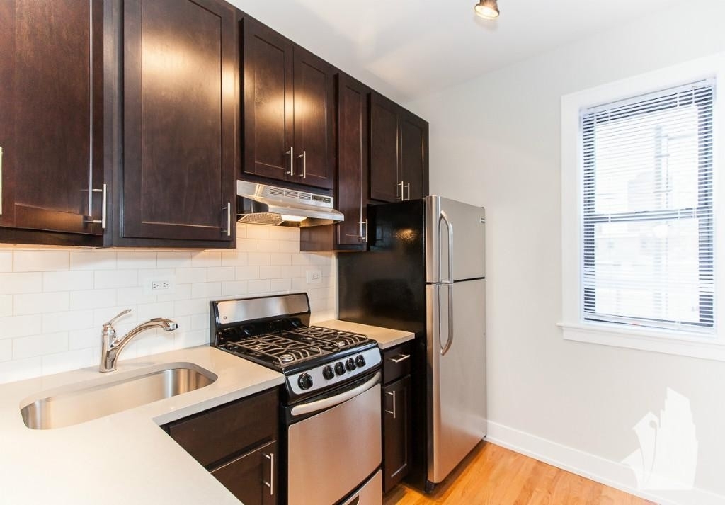 617-25 W Melrose St - Photo 4