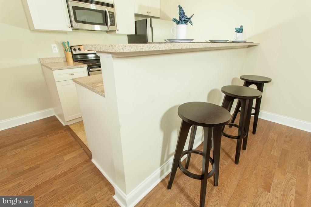 521 Saint Paul Street - Photo 20