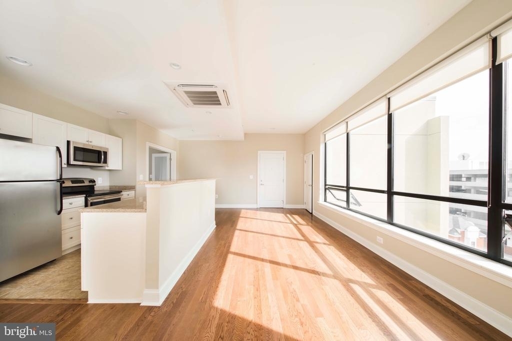 521 Saint Paul Street - Photo 31