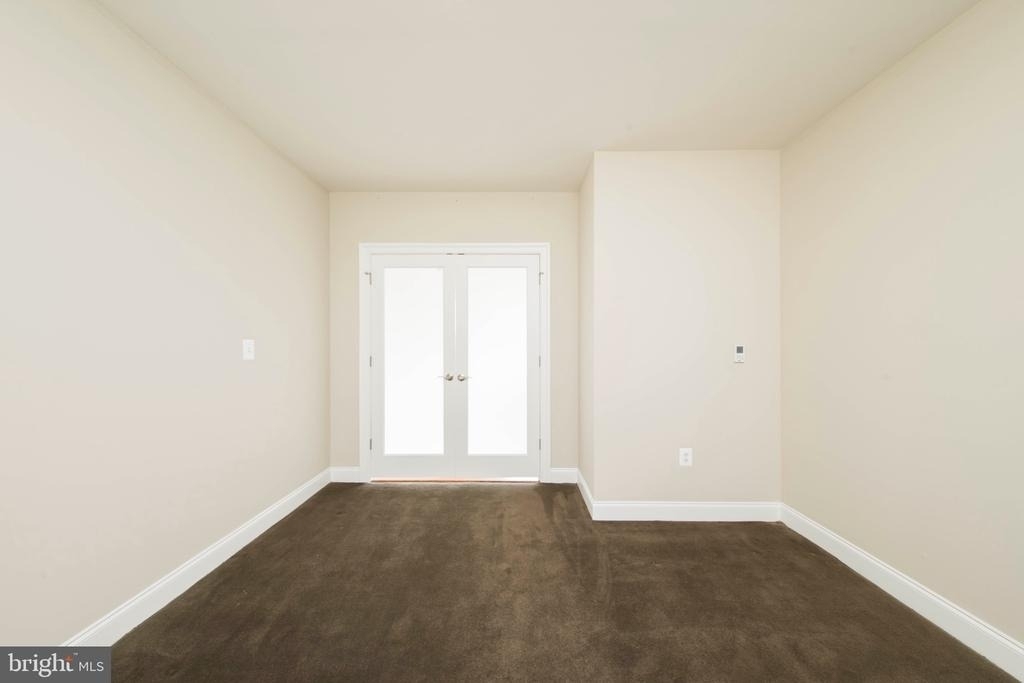 521 Saint Paul Street - Photo 36