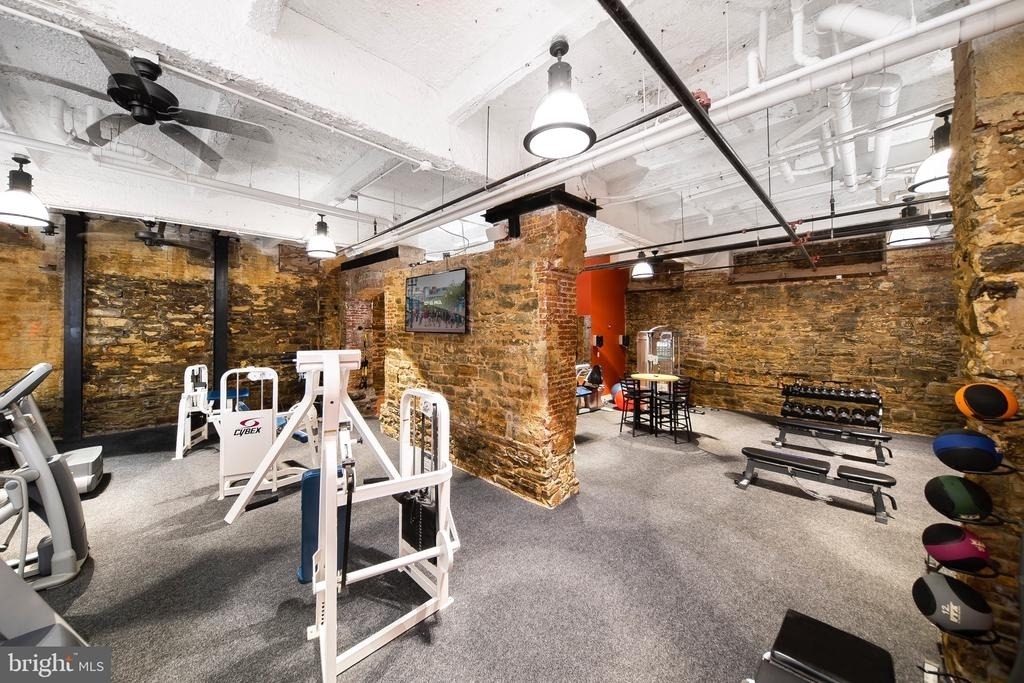 521 Saint Paul Street - Photo 11