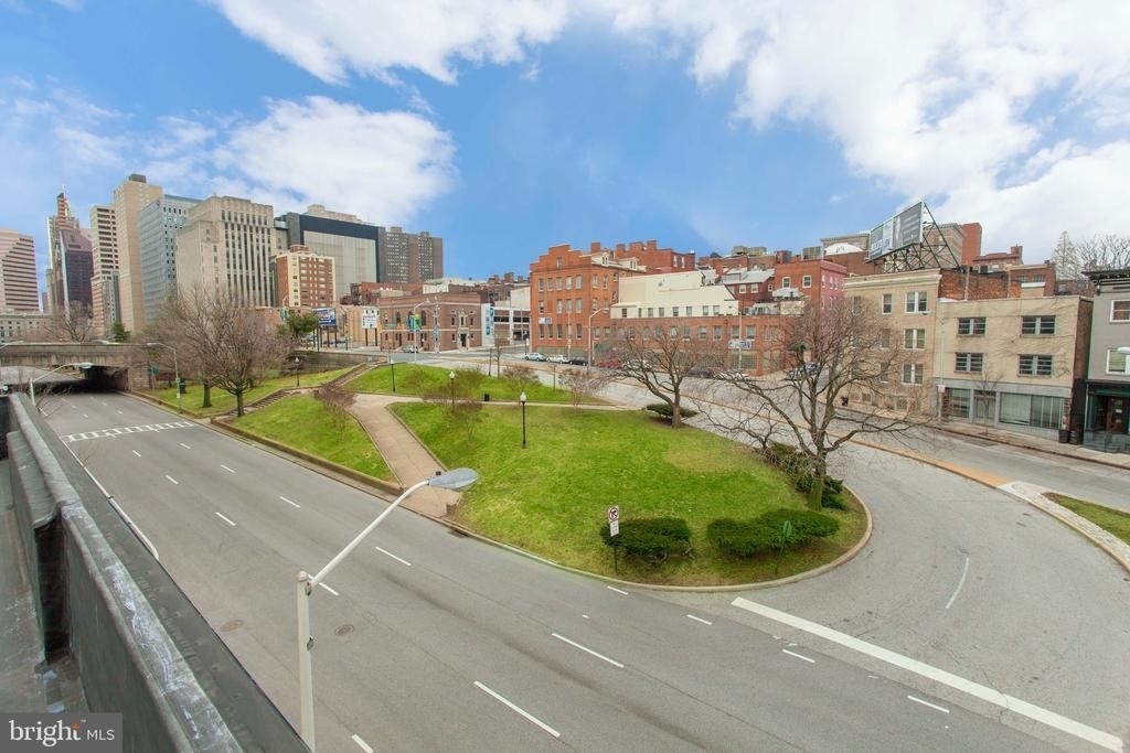 521 Saint Paul Street - Photo 2
