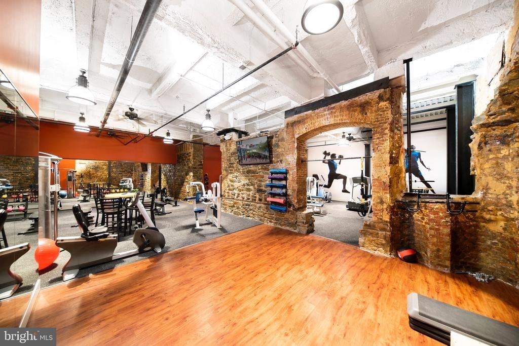 521 Saint Paul Street - Photo 8