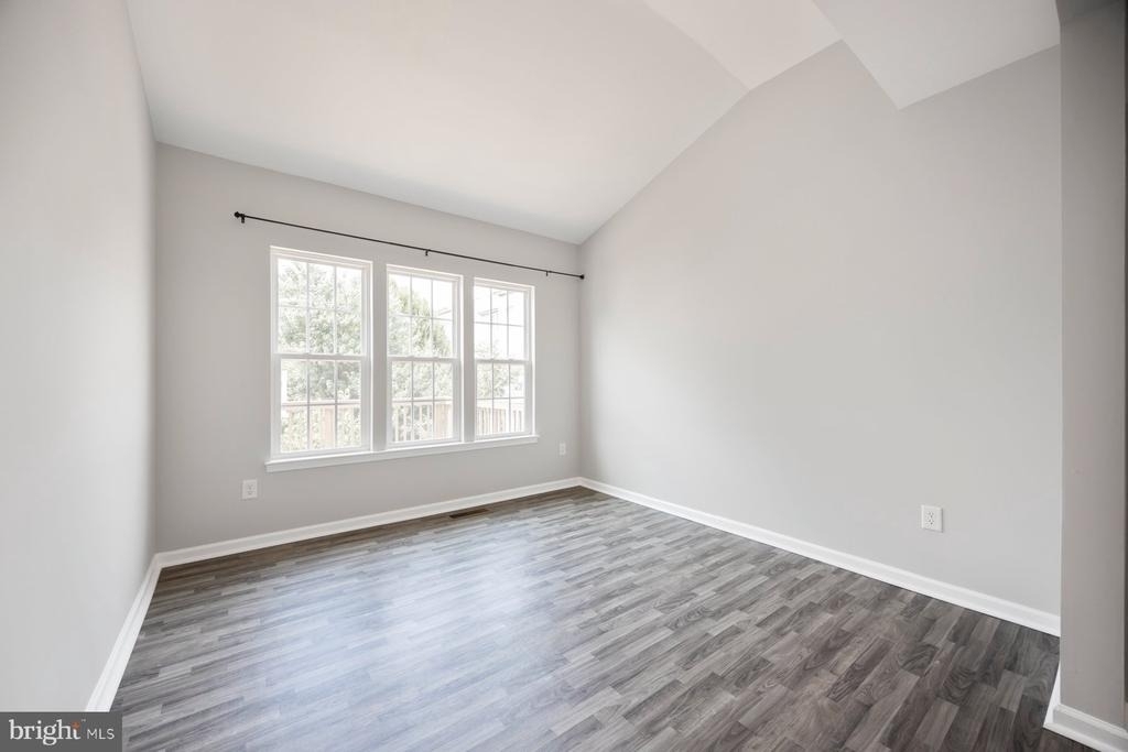947 Chase Walk - Photo 10