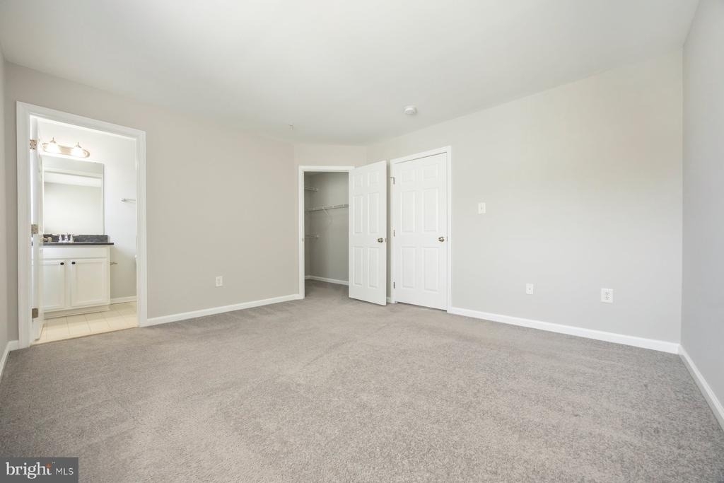 947 Chase Walk - Photo 14