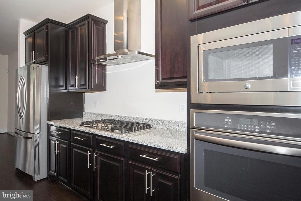 2912 Middleham Court - Photo 6