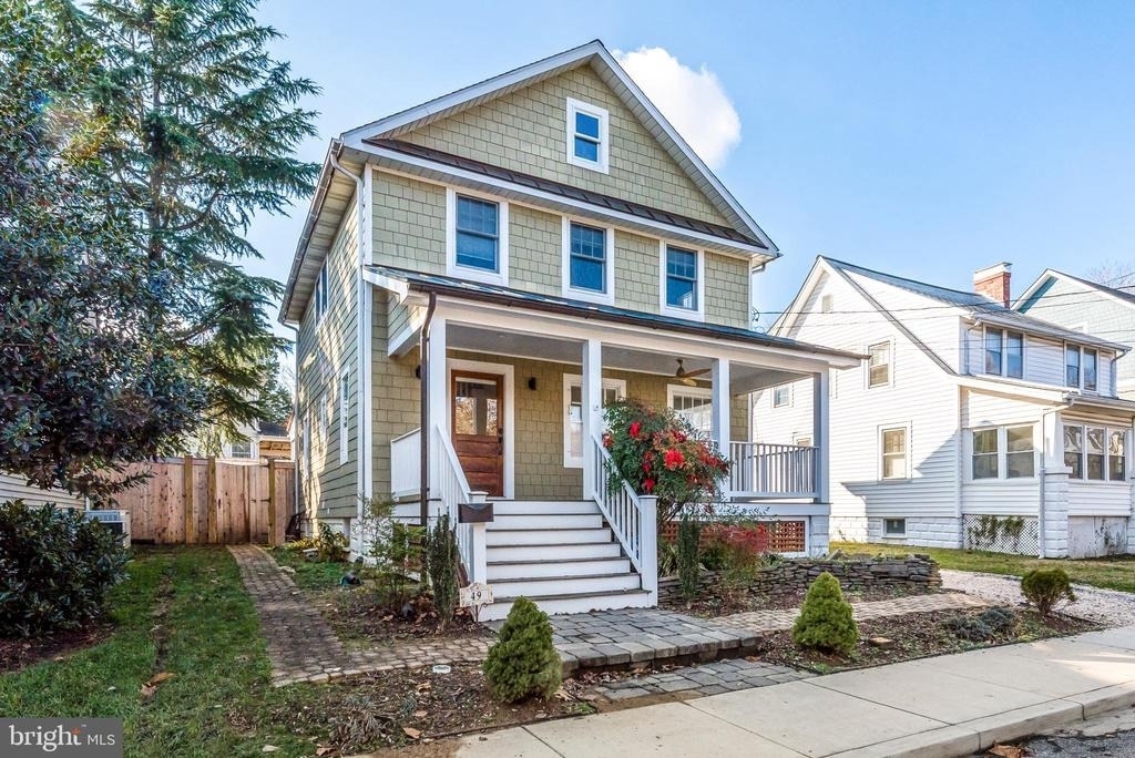 49 Amos Garrett Boulevard - Photo 1