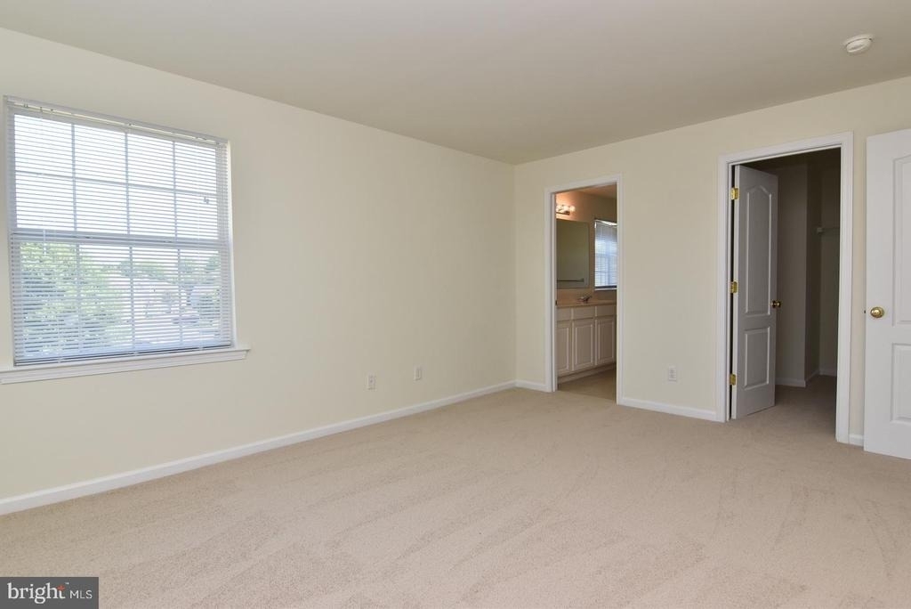 1306 Caitlins Way - Photo 17