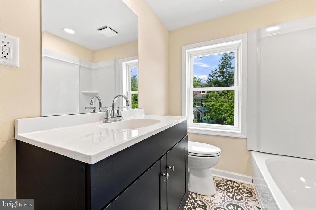 28 E Main Street - Photo 7