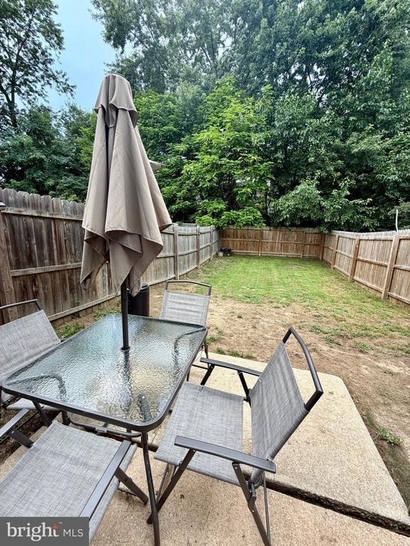 415 Strathaven Court - Photo 19