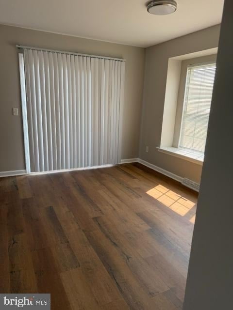 319 Paradee Drive - Photo 2
