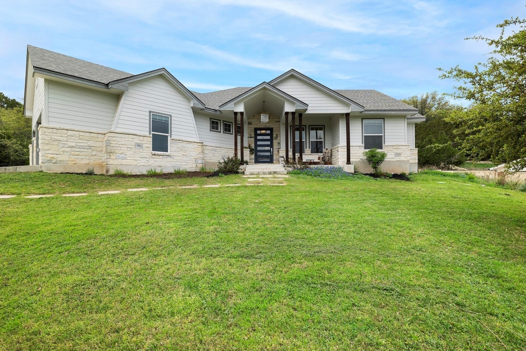 706 Stow Dr - Photo 0