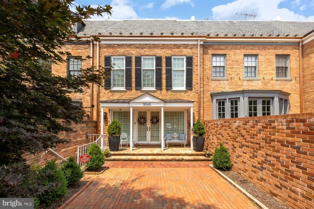 3043 West Lane Kys Nw - Photo 0