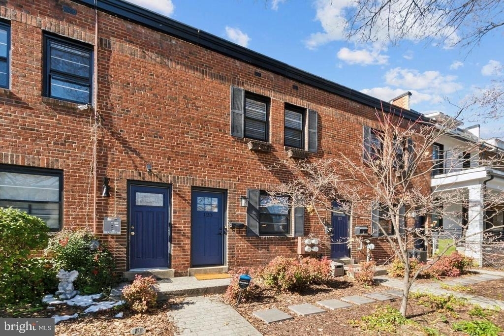 123 17th Street Se - Photo 17